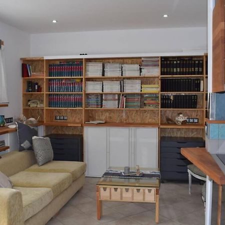 3H Myrto Ενα Λειτουργικό Studio Κοντά Στην Αθήνα Exterior foto