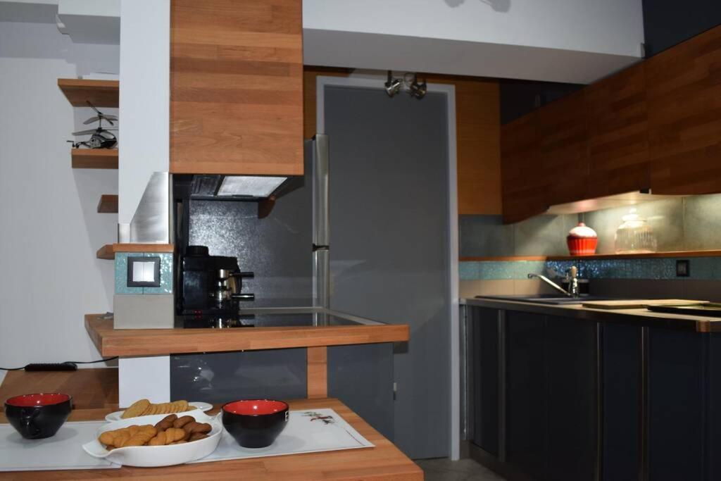 3H Myrto Ενα Λειτουργικό Studio Κοντά Στην Αθήνα Exterior foto